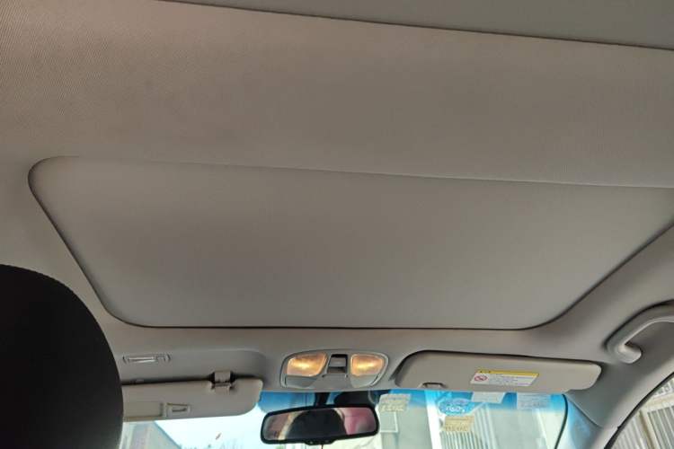 Used Hyundai Sonata 2011 2.0L Automatic Supreme Edition Headliner