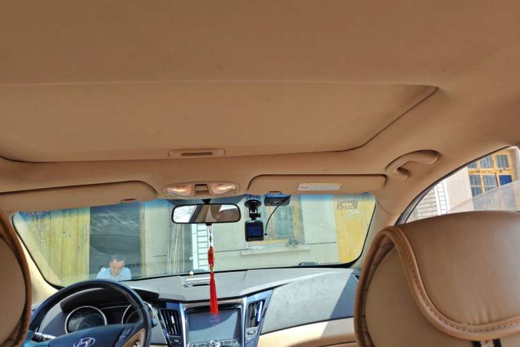Used Hyundai Sonata 2011 2.0L Automatic Leading Edition Headliner