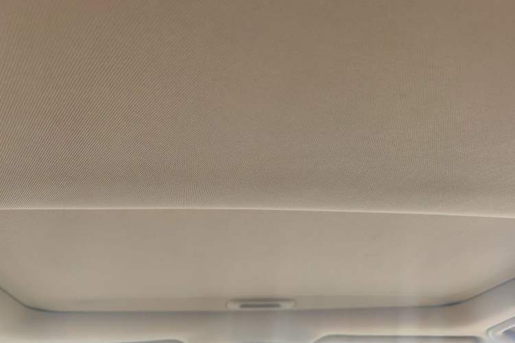 Used Hyundai Sonata 2011 2.0L Automatic Luxury Edition Headliner