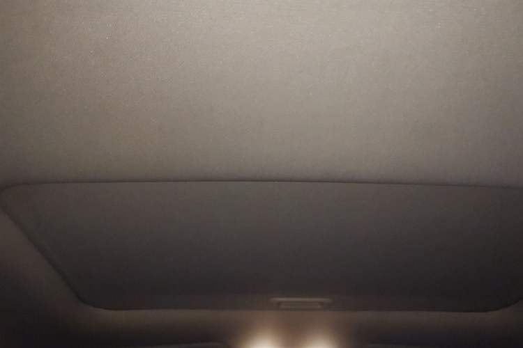 Used Hyundai Sonata 2011 2.0L Automatic Luxury Edition Headliner
