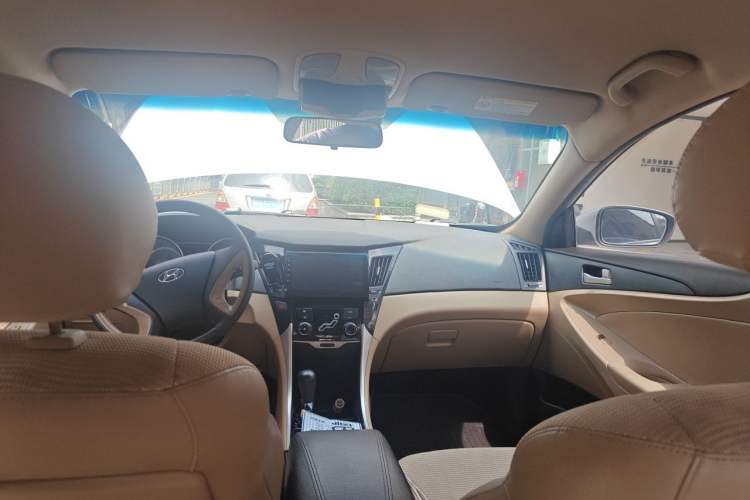 Used Hyundai Sonata 2011 2.0L Automatic Fashion Edition Headliner