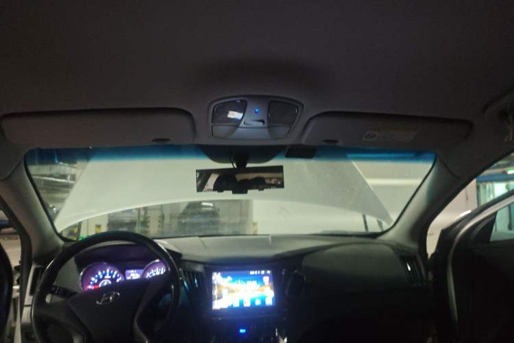 Used Hyundai Sonata 2011 2.0L Automatic Fashion Edition Headliner