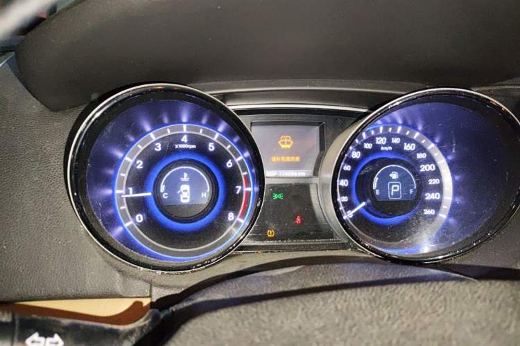 Used Hyundai Sonata 2011 2.0L Automatic Supreme Edition Instrument Cluster