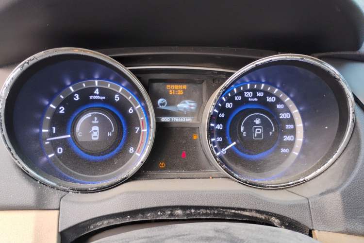 Used Hyundai Sonata 2011 2.0L Automatic Leading Edition Instrument Cluster