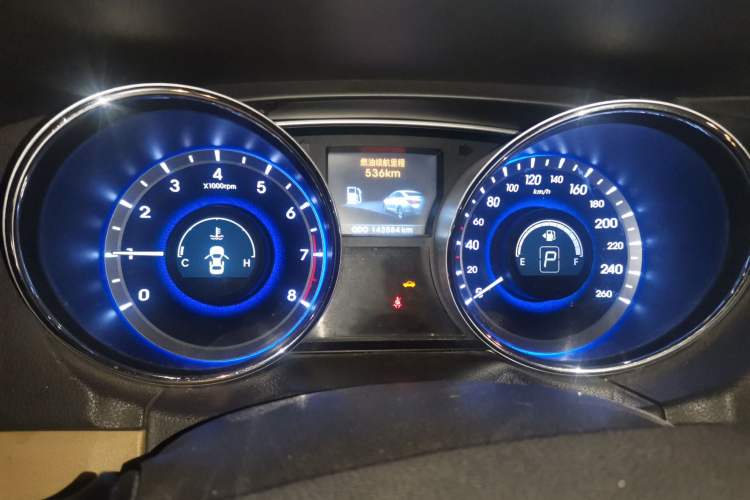 Used Hyundai Sonata 2011 2.0L Automatic Luxury Edition Instrument Cluster
