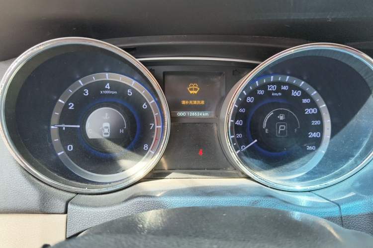 Used Hyundai Sonata 2011 2.0L Automatic Leading Edition Instrument Cluster