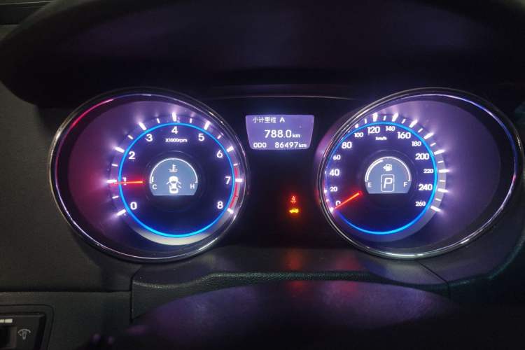Used Hyundai Sonata 2011 2.0L Automatic Fashion Edition Instrument Cluster