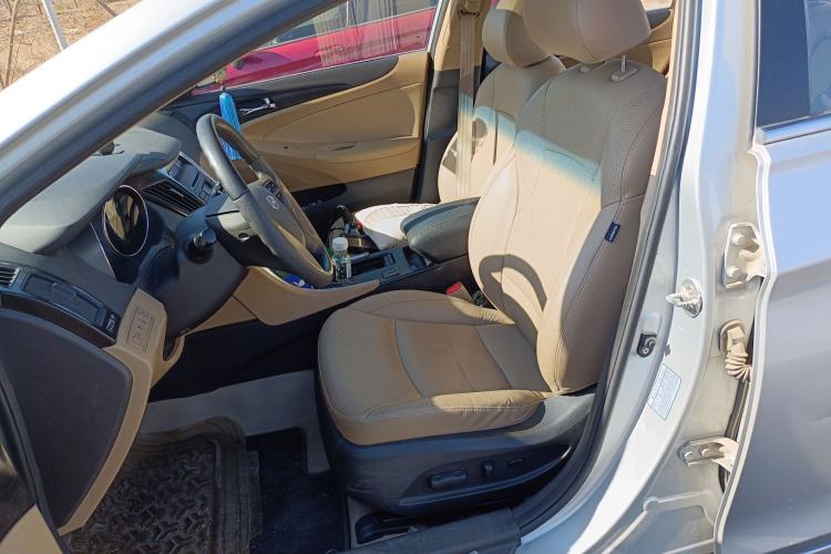 Used Hyundai Sonata 2011 2.0L Automatic Luxury Edition Left Front Seat