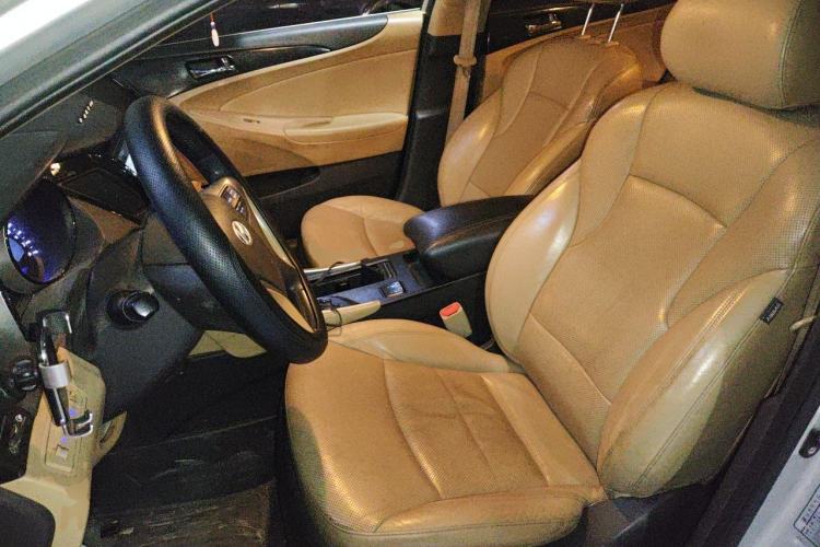 Used Hyundai Sonata 2011 2.0L Automatic Supreme Edition Left Front Seat