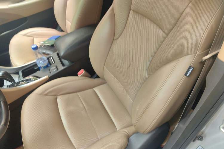 Used Hyundai Sonata 2011 2.0L Automatic Luxury Edition Left Front Seat