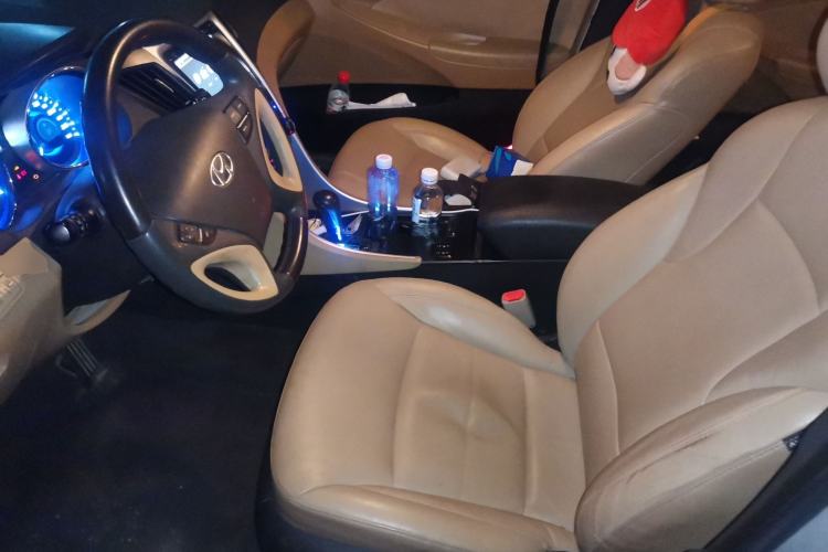 Used Hyundai Sonata 2011 2.0L Automatic Luxury Edition Left Front Seat