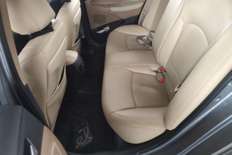 Used Hyundai Sonata 2011 2.0L Automatic Leading Edition Left Rear Seat