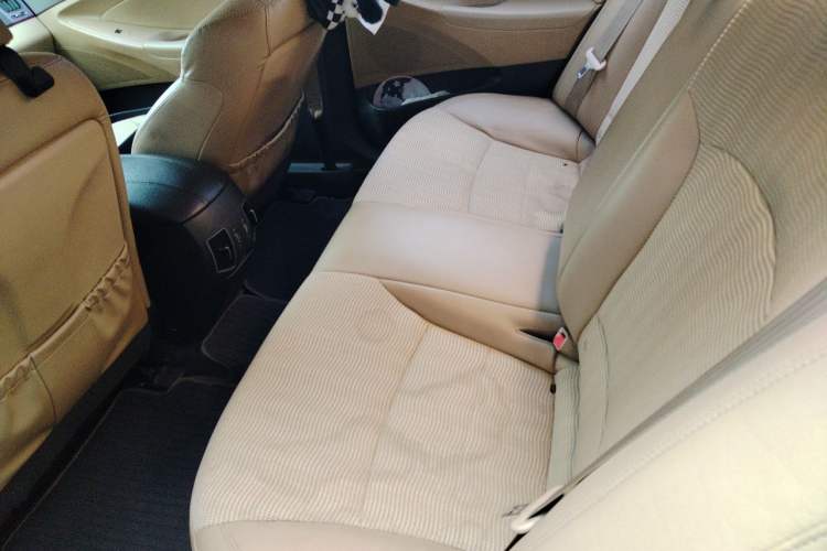 Used Hyundai Sonata 2011 2.0L Automatic Leading Edition Left Rear Seat