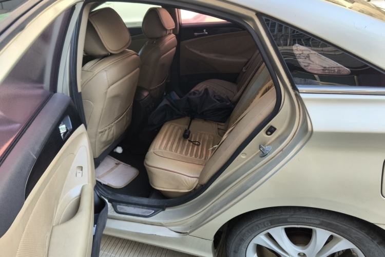 Used Hyundai Sonata 2011 2.0L Automatic Prestige Edition Left Rear Seat