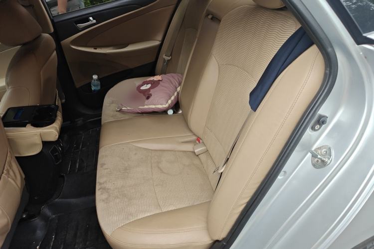 Used Hyundai Sonata 2011 2.0L Automatic Leading Edition Left Rear Seat