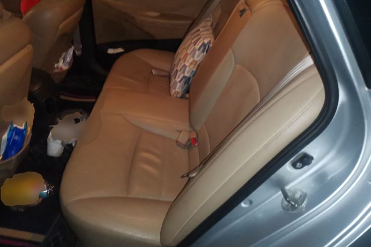 Used Hyundai Sonata 2011 2.0L Automatic Luxury Edition Left Rear Seat