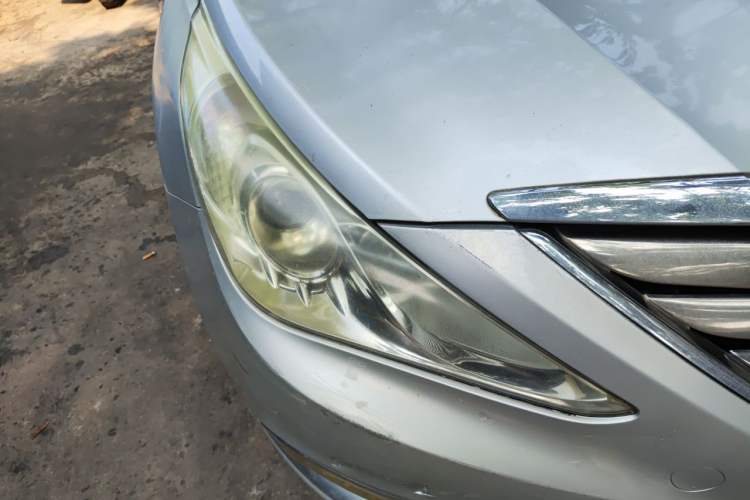 Used Hyundai Sonata 2011 2.0L Automatic Prestige Edition Right Front Headlight