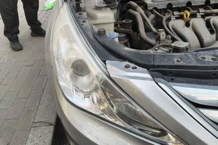 Used Hyundai Sonata 2011 2.0L Automatic Fashion Edition Right Front Headlight