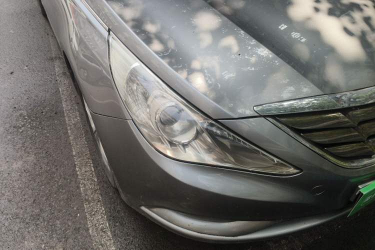Used Hyundai Sonata 2011 2.0L Automatic Luxury Edition Right Front Headlight