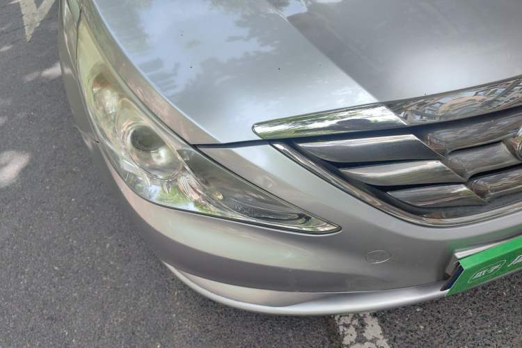 Used Hyundai Sonata 2011 2.0L Automatic Luxury Edition Right Front Headlight
