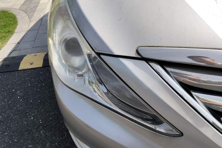 Used Hyundai Sonata 2011 2.0L Automatic Leading Edition Right Front Headlight