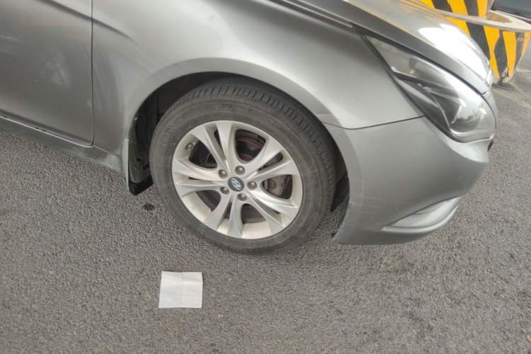 Used Hyundai Sonata 2011 2.0L Automatic Leading Edition Right Front Wheel Hub