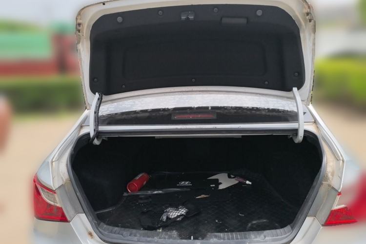 Used Hyundai Sonata 2011 2.0L Automatic Fashion Edition Trunk