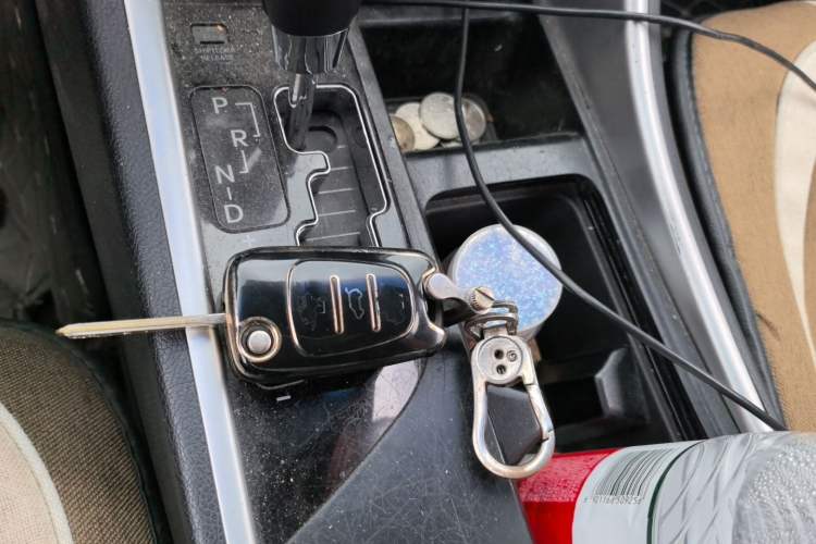 Used Hyundai Sonata 2011 2.0L Automatic Fashion Edition Vehicle Key