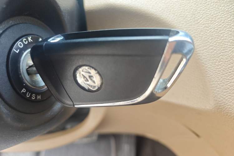 Used Hyundai Sonata 2011 2.0L Automatic Fashion Edition Vehicle Key