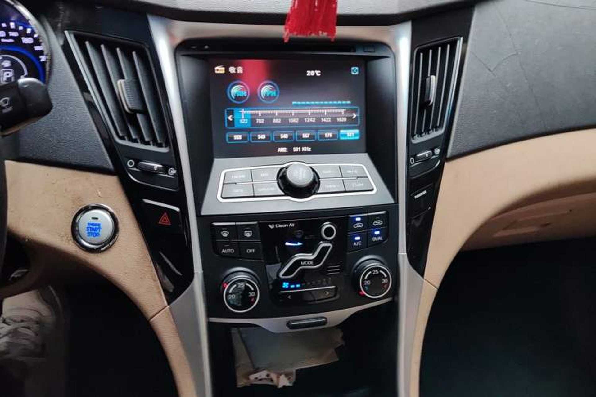 Used Hyundai Sonata 2011 2.0L Automatic Top-Grade Version Audio And AC Panel