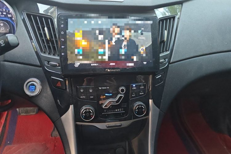 Used Hyundai Sonata 2011 2.0L Automatic Prestige Edition Audio And AC Panel