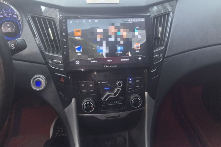 Used Hyundai Sonata 2011 2.0L Automatic Prestige Edition Audio And AC Panel