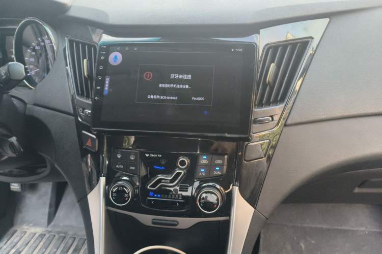 Used Hyundai Sonata 2011 2.0L Automatic Leading Edition Audio And AC Panel