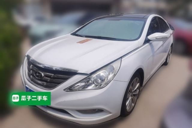 Used Hyundai Sonata 2011 2.0L Automatic Top-Grade Version