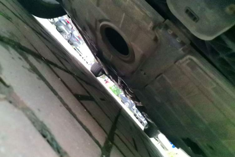 Used Hyundai Sonata 2011 2.0L Automatic Leading Edition Chassis Front