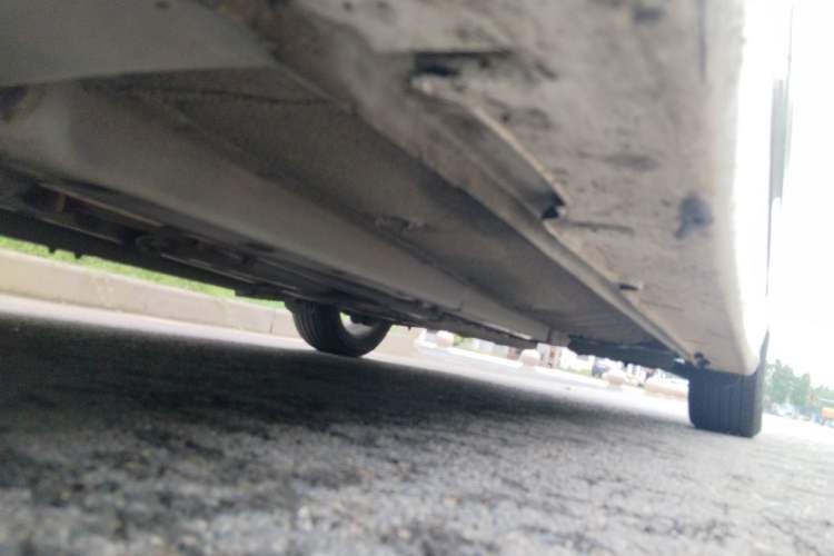 Used Hyundai Sonata 2011 2.0L Automatic Luxury Edition Chassis Front Left