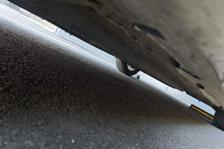 Used Hyundai Sonata 2011 2.0L Automatic Leading Edition Chassis Front Left