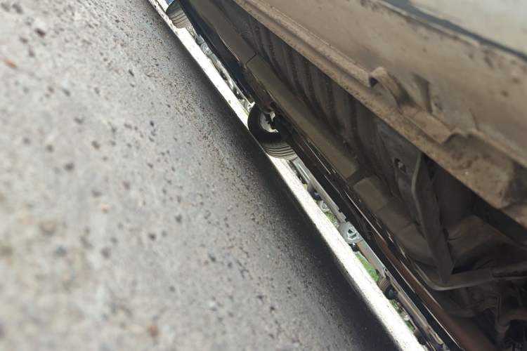 Used Hyundai Sonata 2011 2.0L Automatic Luxury Edition Chassis Front Left