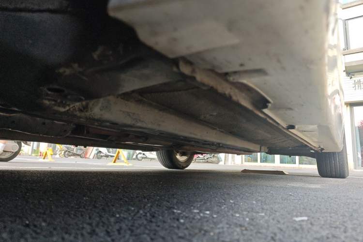 Used Hyundai Sonata 2011 2.0L Automatic Luxury Edition Chassis Front Left