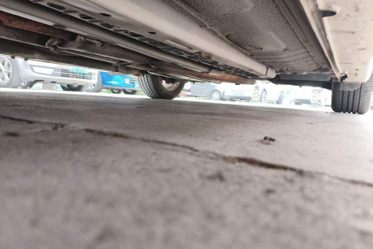 Used Hyundai Sonata 2011 2.0L Automatic Luxury Edition Chassis Front Left