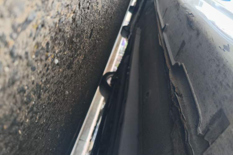 Used Hyundai Sonata 2011 2.0L Automatic Supreme Edition Chassis Front Right