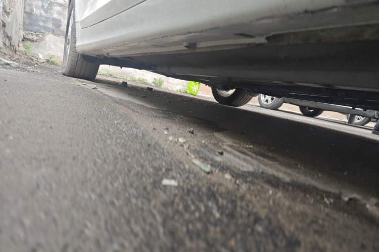 Used Hyundai Sonata 2011 2.0L Automatic Leading Edition Chassis Front Right