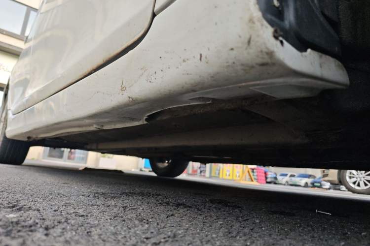 Used Hyundai Sonata 2011 2.0L Automatic Luxury Edition Chassis Front Right