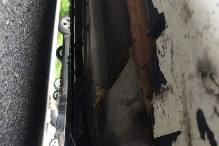 Used Hyundai Sonata 2011 2.0L Automatic Leading Edition Chassis Front Right
