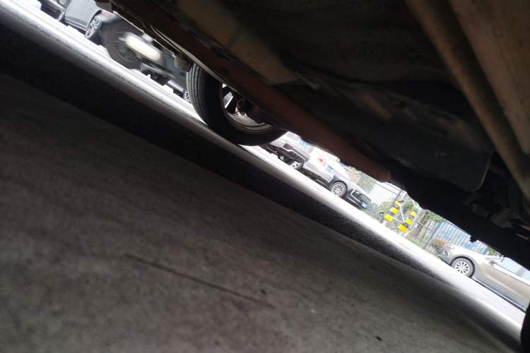 Used Hyundai Sonata 2011 2.0L Automatic Supreme Edition Chassis Rear Left