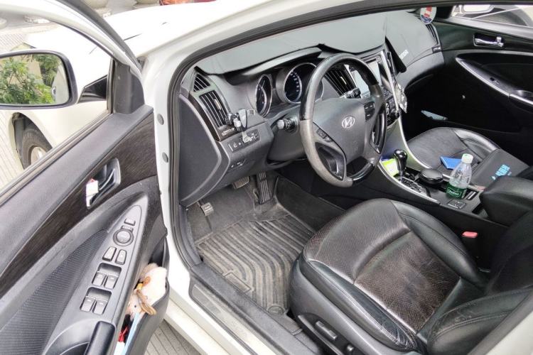 Used Hyundai Sonata 2011 2.0L Automatic Prestige Edition Driver Seat
