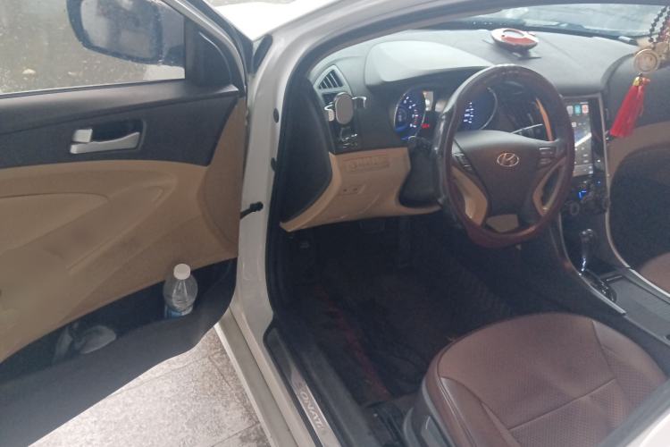 Used Hyundai Sonata 2011 2.0L Automatic Leading Edition Driver Seat