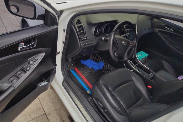 Used Hyundai Sonata 2011 2.0L Automatic Prestige Edition Driver Seat