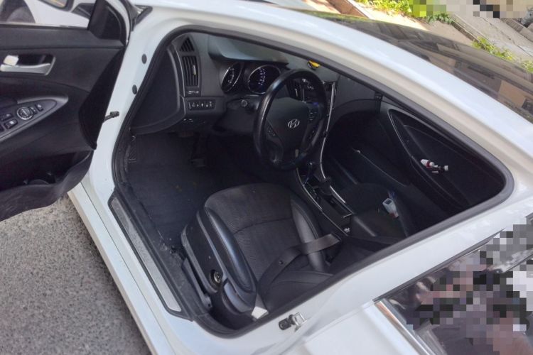 Used Hyundai Sonata 2011 2.0L Automatic Leading Edition Driver Seat