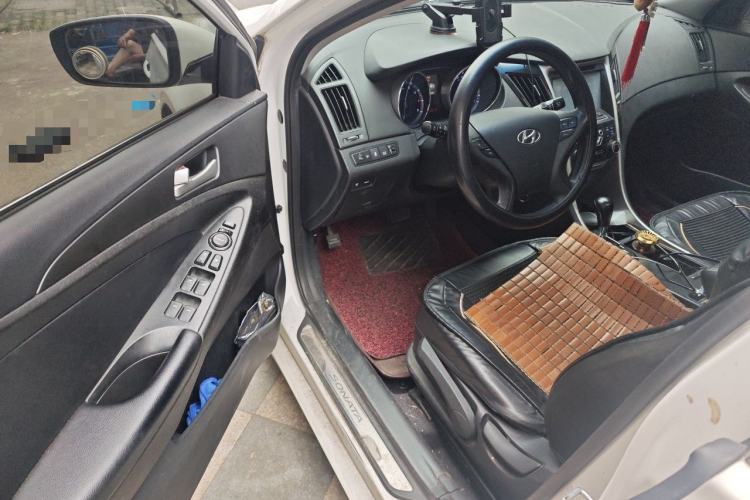 Used Hyundai Sonata 2011 2.0L Automatic Leading Edition Driver Seat